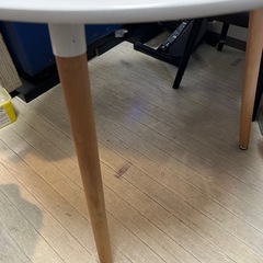 カフェテーブル丸　（ホワイト）単品の画像
