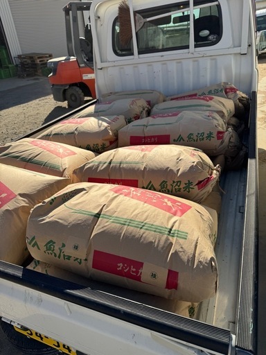 お米　玄米　30キロ　
足利産のブランド米 にじのきらめき（玄米）30kg を販売します。 