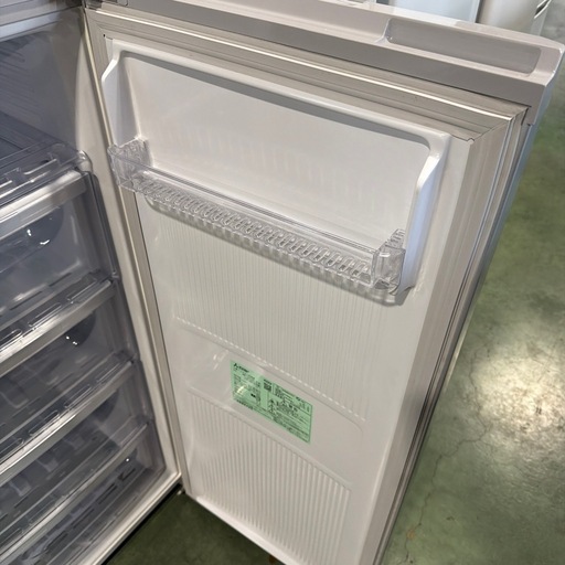 【冷凍庫?】三菱　MITSUBISHI 2018年　121L 家電　キッチン家電　電化製品　動作ok
