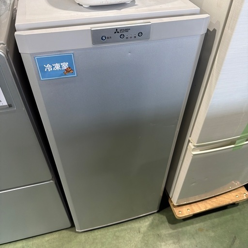 【冷凍庫?】三菱　MITSUBISHI 2018年　121L 家電　キッチン家電　電化製品　動作ok