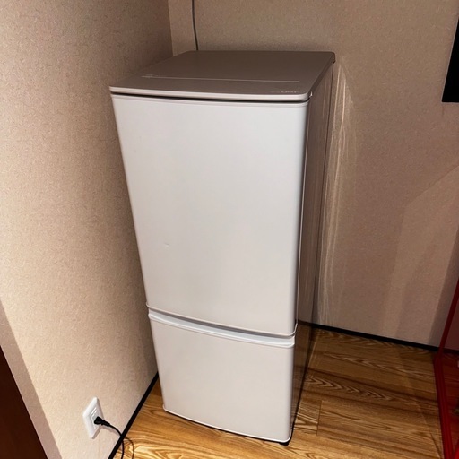 冷蔵庫　新古品
