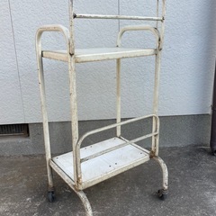 キャスター付きワゴンの画像