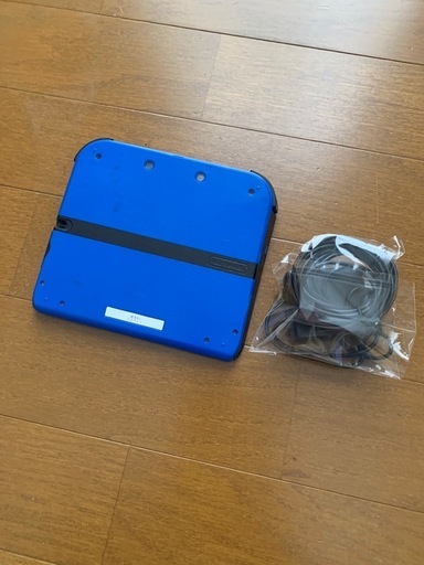 ニンテンドー　2DS本体　充電器　メモリーカード