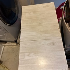 隙間収納棚の画像