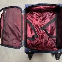 キャリーケースの画像