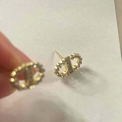 新品未使用ピアスの画像