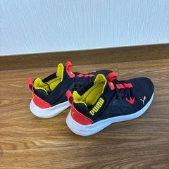 PUMA キッズスニーカー21cmの画像
