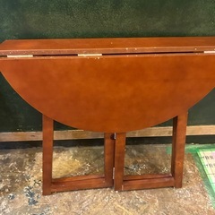 折り畳みテーブル　ウッド調の画像