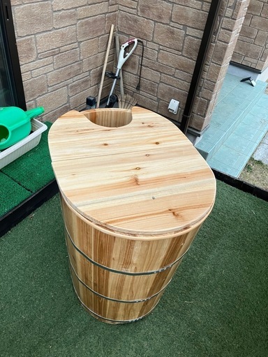 　木の浴槽　木製　風呂釜　風呂桶　　　お風呂