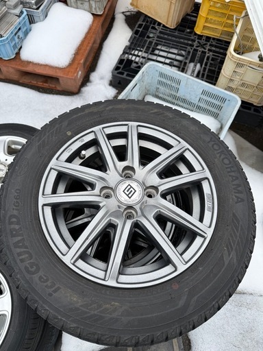 3月末日まで！　スタッドレス 175/65R/14
