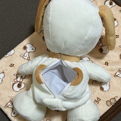 人形に収納できるスヌーピー膝掛けの画像