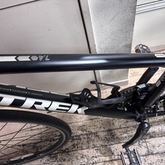 TREK 7.4FX トレック　クロスバイク ブラックの画像