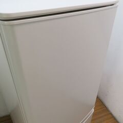 京都市内方面配達設置無料 MITSUBISHI 三菱 冷凍冷蔵庫 146L 2025年 MR-P15K 未使用 LL07の画像