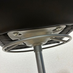 カウンターチェア　美品　レザー　ブラック　椅子　インテリア　家具　ソファ　おしゃれ　　椅子の画像