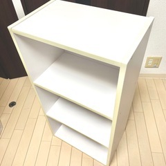 3段カラーボックスの画像