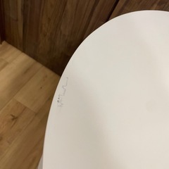 丸テーブル　白(傷あり)の画像
