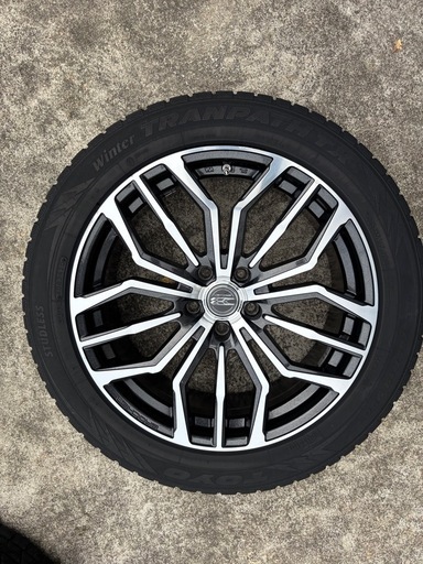ブロッケン DS255 19x8.0J +35 PCD114.3 5H
