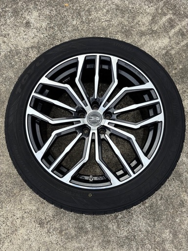 ブロッケン DS255 19x8.0J +35 PCD114.3 5H