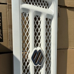 ジムニー　ja22 純正フロントグリル　割れなしの画像