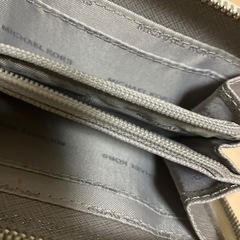(交換希望)マイケルコース財布の画像
