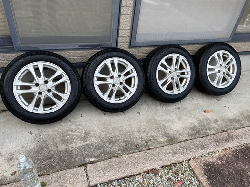 TOYOスタッドレスタイヤ175/65R/15