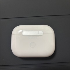 アップル MagSafe充電ケースUSB-C付 AirPodsPro 第2世代の画像