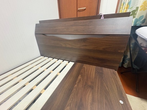 【終了しました】収納たっぷりシングルベッド