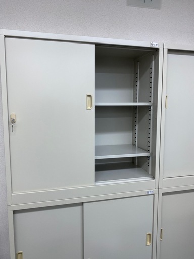 オフィス用スチール書庫
