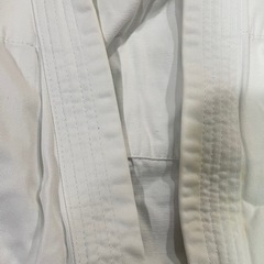 柔道着 子供用(汚れあり) 赤帯の画像