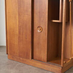 【発送の場合は即購入不可】 英国 クラシック ワードローブ アールデコ 様式 クローゼット 洋タンス キャビネット 木製 ミラー 鏡 フック 収納家具 イギリス 93030の画像