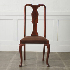 【発送の場合は即購入不可】 ヨーロピアン アンティーク ダイニングチェア クイーンアン 様式 猫脚 木彫刻 マホガニー 木製 椅子 無垢材 クラシック イス 94715の画像