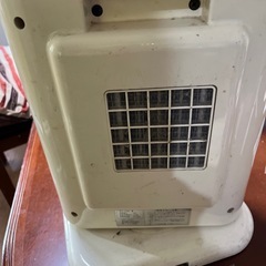 温風ストーブの画像