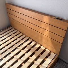 ニトリ　ダブルベッド　フレームの画像