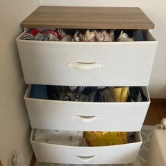 ニトリ　3段タンス　決まらない場合捨てます。の画像