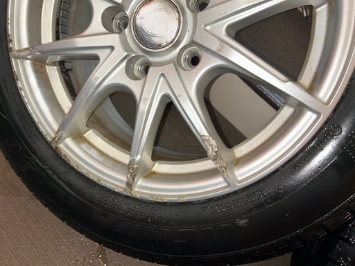 2023年製 スタッドレス205/60R16 スノータイヤ、アルミホイール付き4本セット（16×7J）