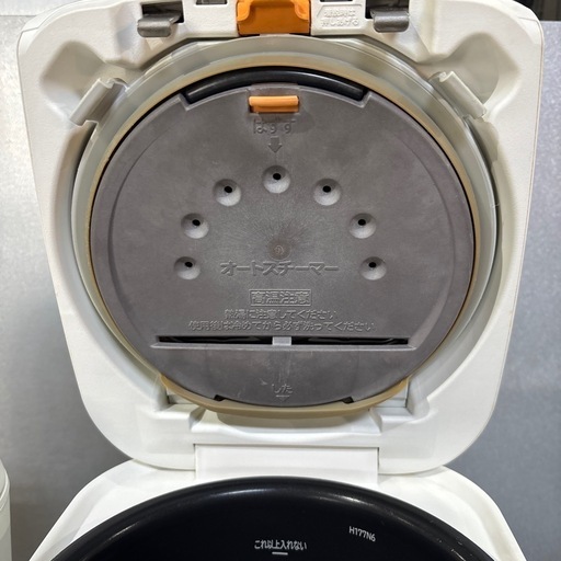 A-308 HITACHI 炊飯ジャー5.5合　2022年製❗️