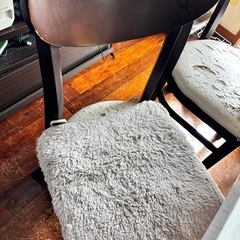 ダイニングテーブルの画像