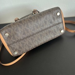 マイケルコースの画像