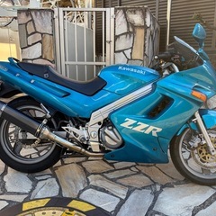 ZZR250の画像
