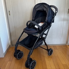 極美品　コンビ　最上位モデル　ホワイトレーベル　ベビーカー　ラベリタの画像