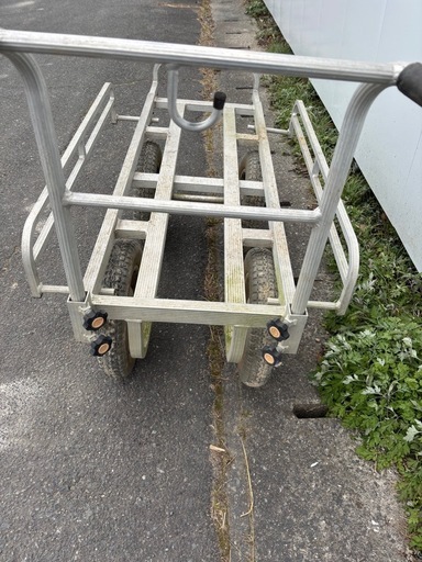 ハラックス 愛菜号 CH1334N アルミ製 ハウスカー 収穫台
