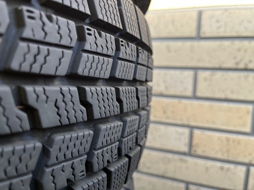 【ほぼ未使用！】スタッドレスタイヤ　175/70R14　4本セット