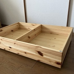 ②【無印良品】パイン材ベッド下収納ボックス・仕切付き　＋　ポリエステル綿麻混・ベッド下収納ボックス用ふたの画像