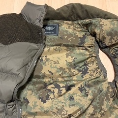 PAZZO オリーブグリーン ダウンベスト 新品タグ付きの画像