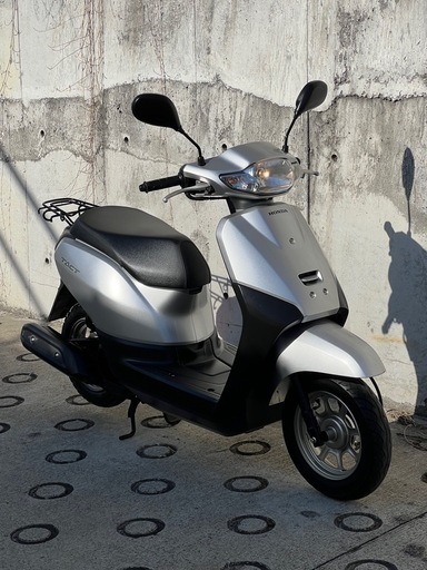 大人気セール‼️驚愕の低走行9000キロ😳安心のリアタイヤ新品✨️バッテリー充電済み🔋嬉しいオイル交換済み♻️燃費重視＆年式重視の方にオススメ✨ラクラク始動のインジェクション💥AF79 タクト✴