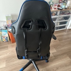ゲーミングチェアの画像