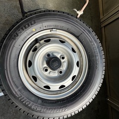 スタッドレスタイヤホイールセットの画像