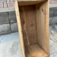 りんご木箱の画像