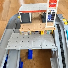 トミカ高速道路andエネオスの画像