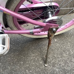 女の子　自転車　ピンク　補助輪なしの画像